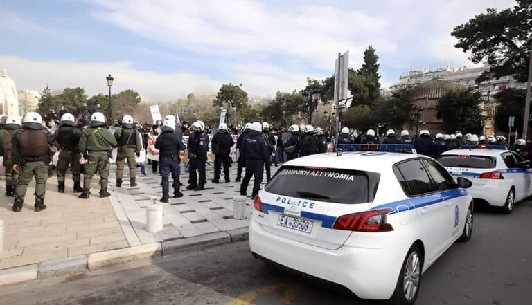 «Μαύρη τρύπα» 750.000 εupώ στην ΕΛ.ΑΣ. – Αξιωματικοί δίνουν εξηγήσεις για το οικονομικό σκάνδαλο