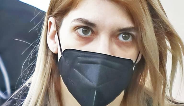 Ρούλα Πισπιρίγκου: Μάχη με τον λύκο και τον καρκίνο