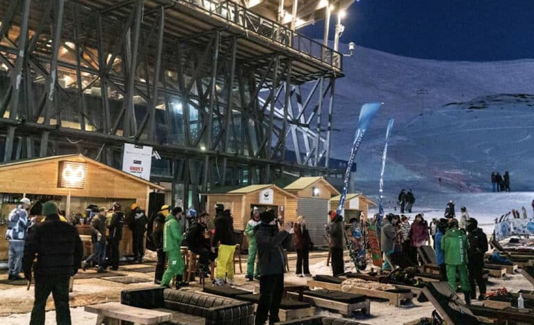 Δύο χρόνια θησαύριζε επιχειρηματίας πασίγνωστου χιονοδρομικού κέντρου της Ελλάδας χωρίς να πληρώνει ενοίκια στην ΕΤΑΔ – Διαχειρίστρια είχε βάλει μία κυρία 92 ετών – Μόνο το 2023 το επισκέφθηκαν 113.000 άτομα