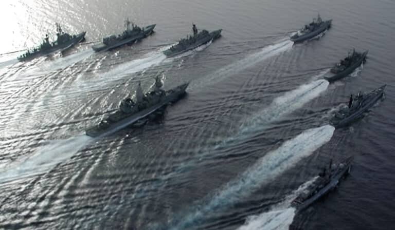 Σε συναγερμό οι Ένοπλες Δυνάμεις: 60 μαχητικά στον αέρα, όλος ο Στόλος στο Αιγαίο – Έλληνες κομάντο σε πάνω από 30 νησιά