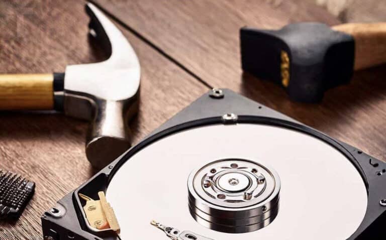 Οι περισσότεροι άνθρωποι το ξεχνούν. Δείτε γιατί πρέπει να καταστρέψετε τον σκληρό σας δίσκο