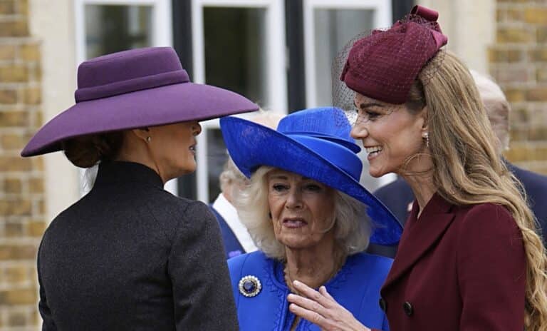 Ο λόγος που η Μελάνια Τραμπ φόρεσε τόσο τεράστιο καπέλο για να συναντήσει την Κέιτ Μίντλετον