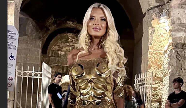 Χαμός με πασίγνωστη «χρυσή» καλλονή Ελληνίδα – Έσκασε μύτη έτσι στο Ηρώδειο και γύρισαν όλοι να την κοιτάξουν