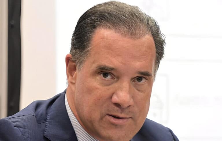 Σοκ με το βίντεο που ανέβασε ο Άδωνις με τον κωμικό Πάρι Ρούπο