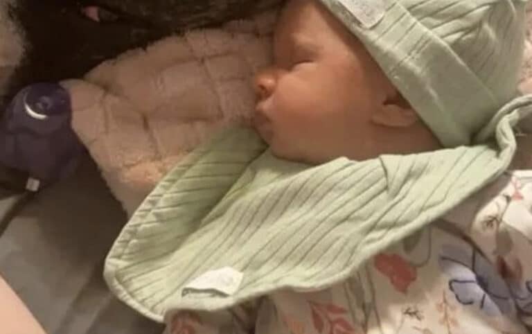 Σε σοκ μητέρα βρέφους – Κατασπάραξε το 7 μηνών κοριτσάκι της… – «Δεν θα καταλάβω ποτέ γιατί!»