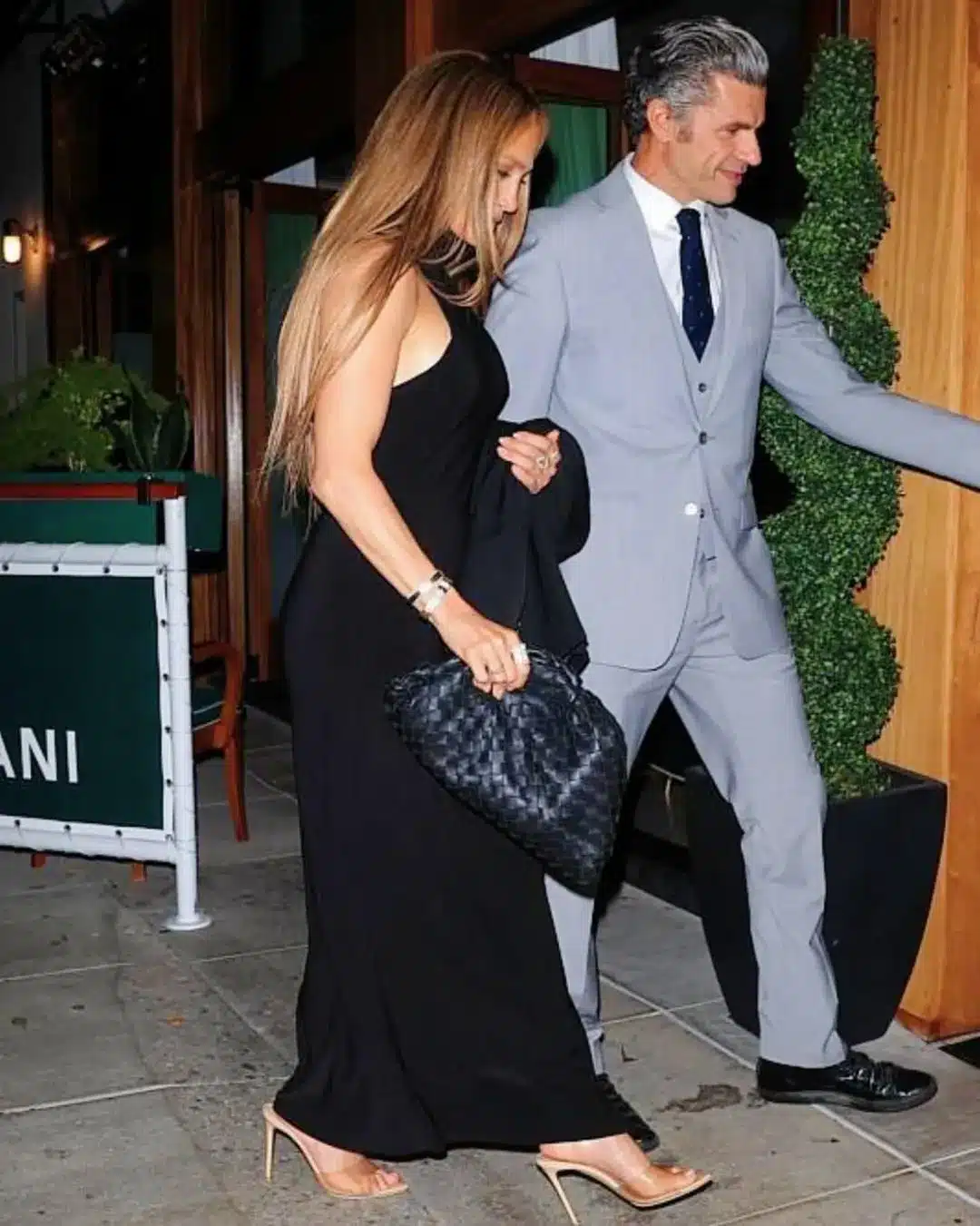 stunning jlo 1