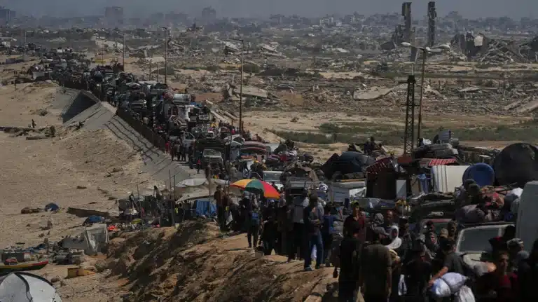 Το Ισραήλ μπήκε στην πόλη της Γάζας με άρματα μάχης – Χιλιάδες Παλαιστίνιοι ψάχνουν διαφυγή