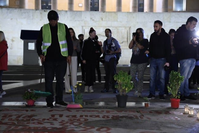 Σάλος με τα βαριά λόγια του Τζίμερου για την Κωνσταντοπούλου - «Η κόρη μου η καθαρίστρια» 3 1e5c38e7890e431783eebd000633f156