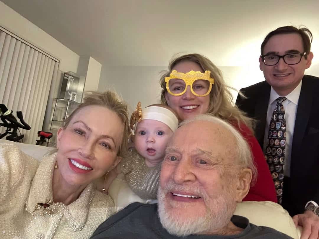 Χήρος ο Μπαζ Όλντριν στα 95 του – Πέθανε η 66χρονη σύζυγός του δυο χρόνια μετά το γάμο τους 4 2 24