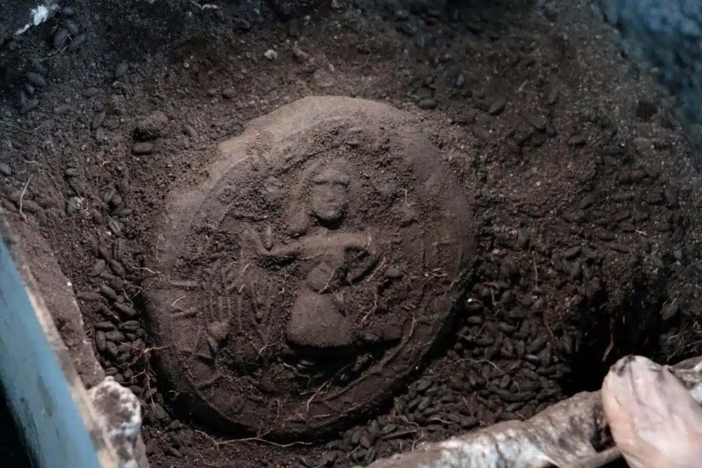 a loaf found at the topraktepe excavations credit karaman valiligi