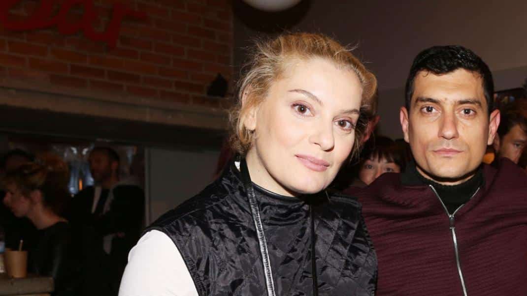 Δεν είχαμε ιδέα: 10 διάσημοι Έλληνες ηθοποιοί που ουδείς γνώριζε πως είναι αδέλφια 3 argyris iris