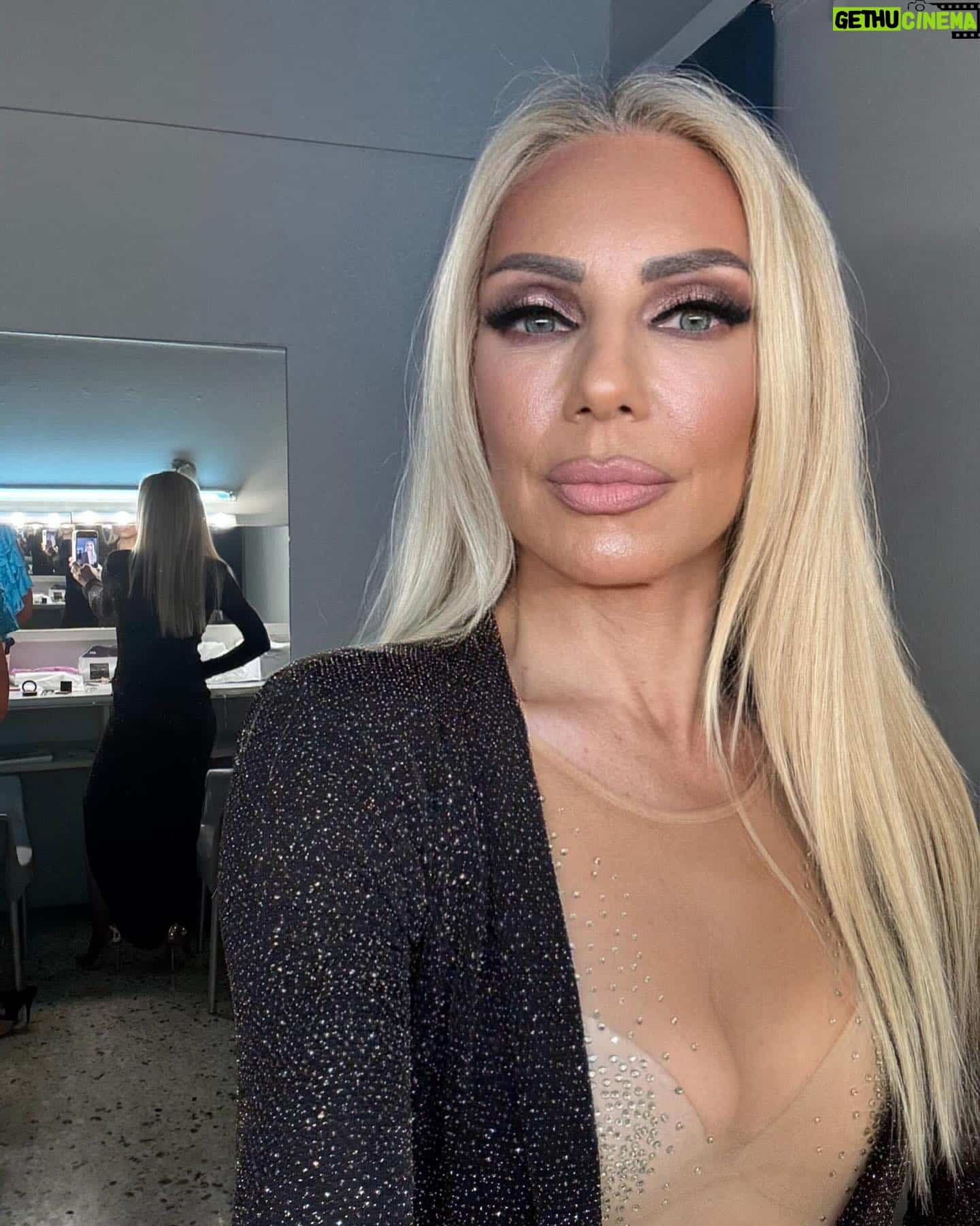 elena tsavalia 6 kt0jv86282