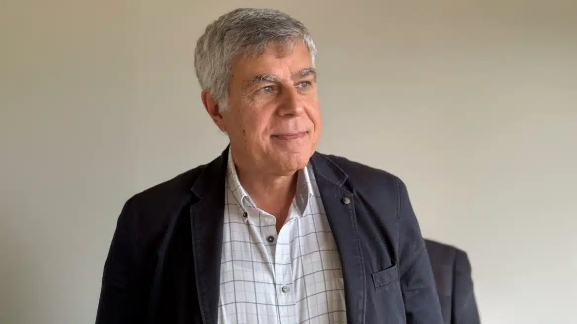 Παραιτήθηκε από διευθυντής του γραφείου του Ανδρουλάκη ο Γιώργος Παπαβασιλείου - Είχε κάνει αποθεωτικές αναρτήσεις για τον Μητσοτάκη 1 giwrgos papavasileioy mak2