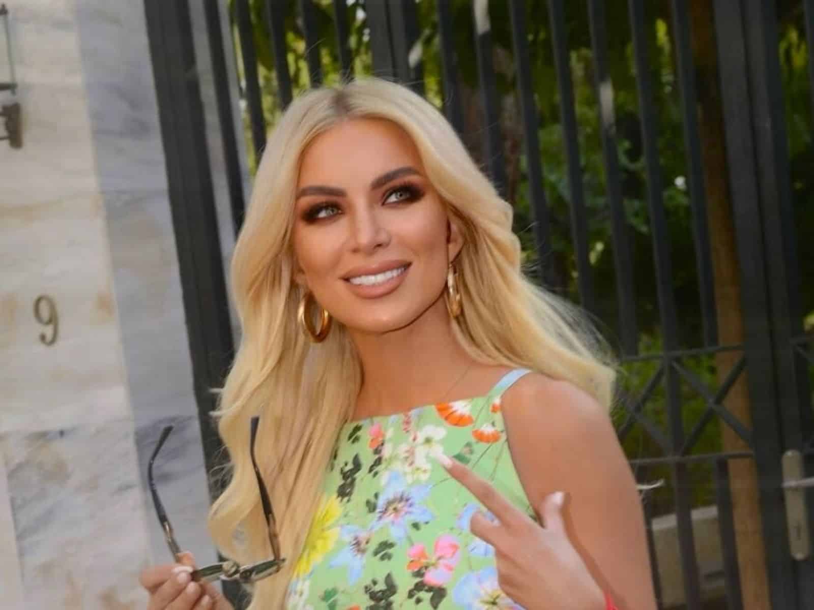 katerina kainourgiou schedon anakoinose tin egkymosyni tis to vinteo pou tis chaidevei tin koilia 1758705272