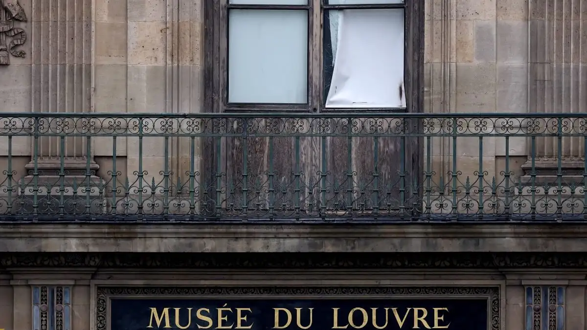 louvro mouseio 1200x675 1