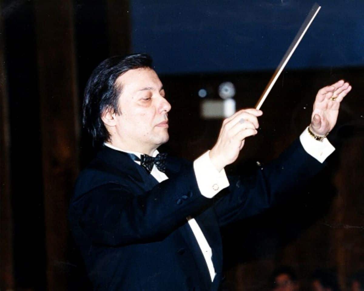 Μάρα Θρασυβουλίδου: Συντετριμμένη στην κηδεία του συζύγου της, Γιώργου Νιάρχου – Σπάραξε η κόρη του 13 niarhos