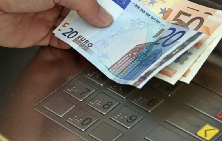 Επίδομα 250€ – Μπαίνει απευθείας στον λογαριασμό σου – 500€ για τα παντρεμένα ζευγάρια – Δικαιούχοι και πότε πληρώνεται