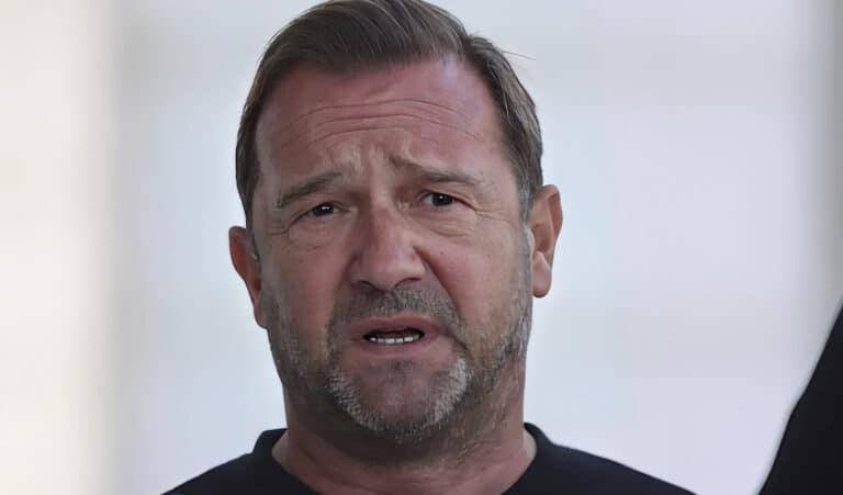 Νίκος Πλακιάς: «Δεν είμαι ουτε αριστερός, ούτε δεξιός, είμαι ένας πατέρας που έχασε τα παιδιά του»