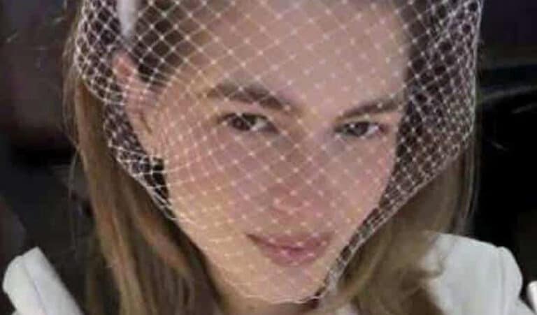 Η Αμαλία Κωστοπούλου παντρεύτηκε τον εκατομμυριούχο σύντροφό της στην Αμερική