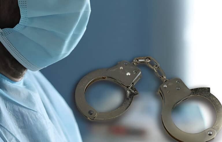 Βόμβα: Στο αυτόφωρο πασίγνωστος Έλληνας πλαστικός χειρούργος! Έσπασε στο ξύλο γυναίκα – οδηγό