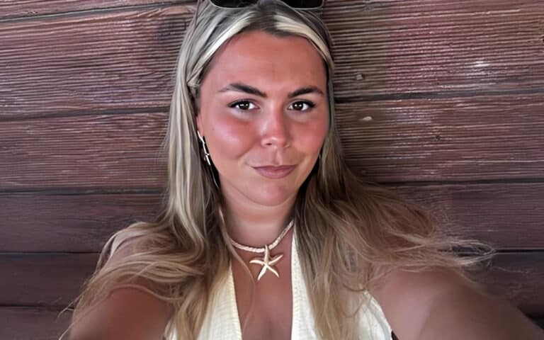 Η λάθος διάγνωση: 24χρονη πέθανε λίγο μετά από ταξίδι στην Ελλάδα – Οι γιατροί επέμεναν ότι έχει αλλεργία