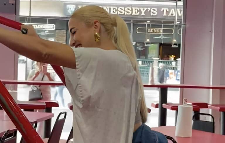 Χαμός με νέο βίντεο της Τούνη και τα οπiσθıα της