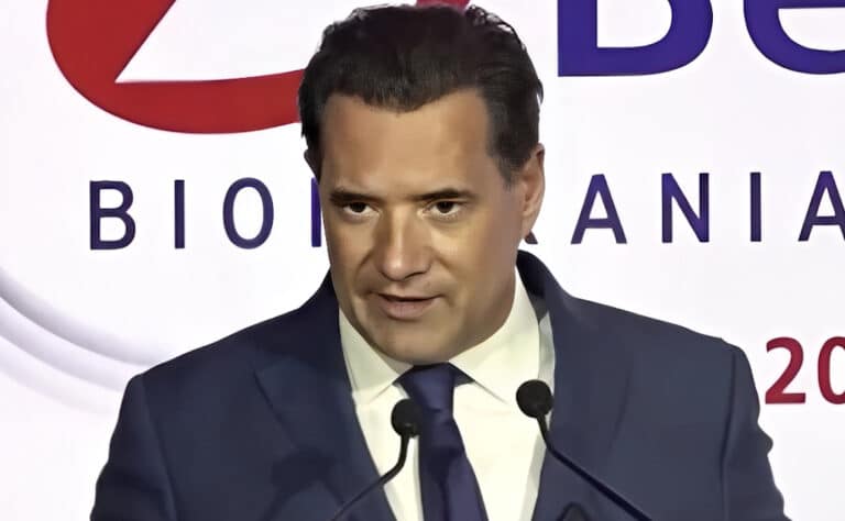 Άδωνις: «Έβαλα μαλλιά, έκανα μπότοξ, βάζω κρέμες – Εγώ τα αποκαλύπτω αυτά, δεν κρατώ ιατρικό απόρρητο»