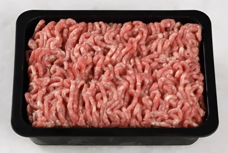 Συναγερμός σε γνωστές αλυσίδες σούπερ μάρκετ στην Ελλάδα – Ανακαλείται κιμάς λόγω σαλμονέλας