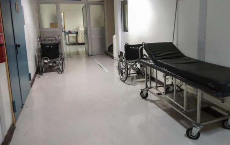 25χρονη κατάπιε κουτάλι γλυκού και μεταφέρθηκε εσπευσμένα στο νοσοκομείο