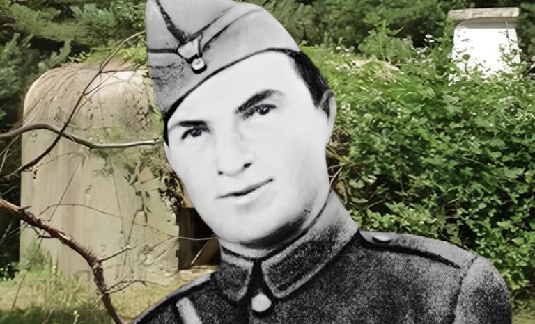 Δημήτρης Ίτσιος: O Έλληνας λοχίας ποu θα έπρεπε όλοι να γνωρίζουν