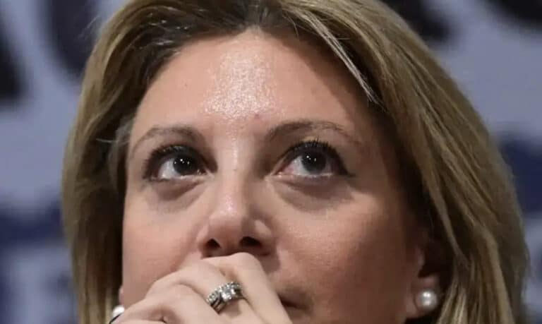 Η Μαρία Καρυστιανού για την παρέλαση της 28ης Οκτωβρίου στον Άγνωστο Στρατιώτη: «Το μνημείο είναι ζωντανή υπενθύμιση θυσίας και ευθύνης»