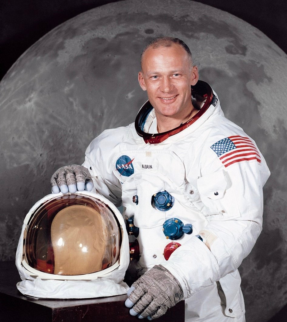 Χήρος ο Μπαζ Όλντριν στα 95 του – Πέθανε η 66χρονη σύζυγός του δυο χρόνια μετά το γάμο τους 2 stigmiotypo othonis 2025 10 30 21.26.45