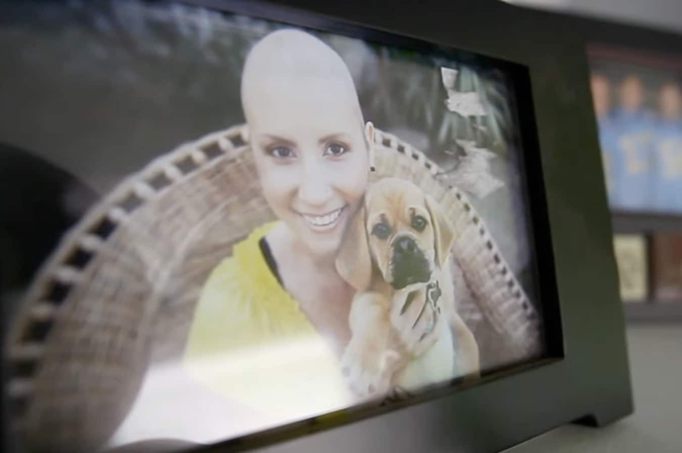 Η νύφη της φωτογραφίας πέθανε από καρκίνο – 2 χρόνια μετά ξαναβλέπουν την εικόνα και παθαίνουν σοκ 3 stigmiotypo othonis 2025 10 30 23.34.15