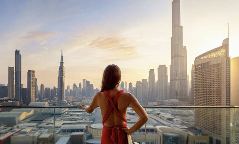 Το Ντουμπάι γέμισε με Ελληνίδες μεσίτριες ακινήτων