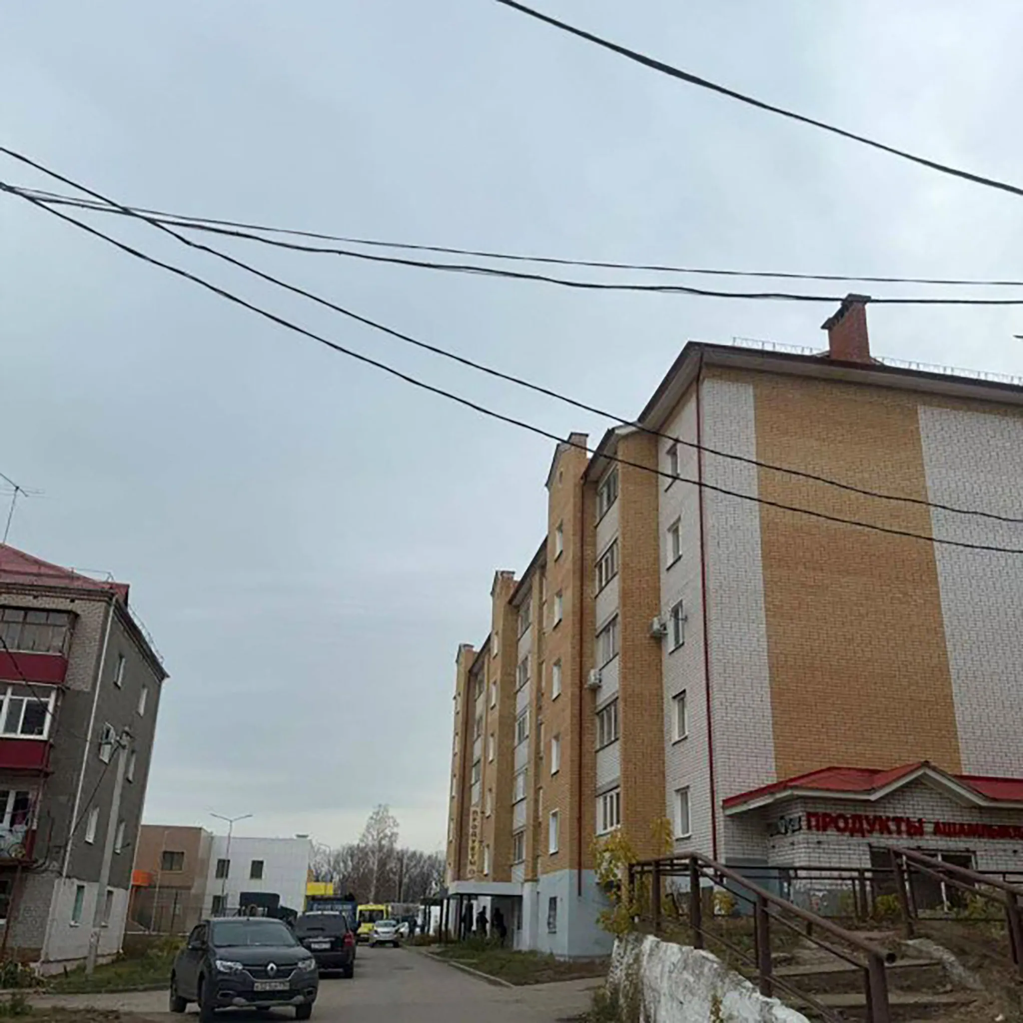 Tραγωδία σοκ - 5χρονη έριξε από τον 4ο όροφο το 21 ημερών αδελφάκι της γιατί το ζήλευε 3 tragedy tatarstan five year old 1034043717