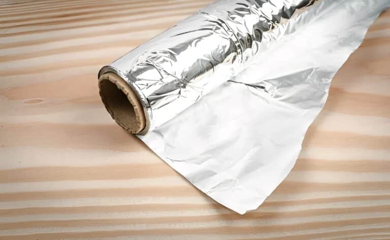 10 χρήσιμα κόλπα με το αλουμινόχαρτο που δεν γνωρίζατε