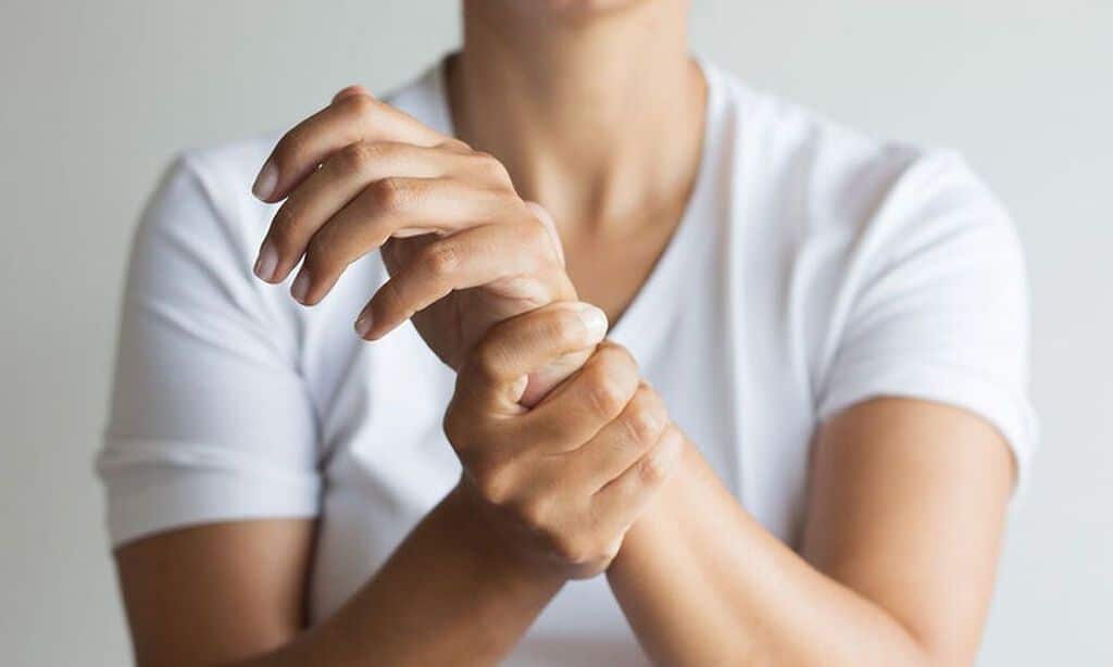 1643645903989 763871033 ponos arthroseis 2