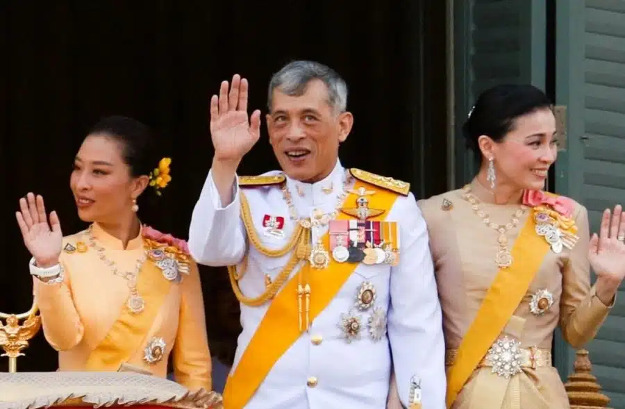 Ο πλουσιότερος βασιλιάς του κόσμου: 17.000 σπίτια, 38 ιδιωτικά τζετ και 52 χρυσά σκάφη 3 1762424066768 280750232 22