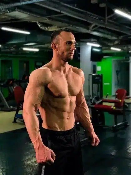 Πέθανε ο γνωστός 30χρονος influencer που έτρωγε 10.000 θερμίδες την ημέρα σε ακραίο «μαραθώνιο φαγητού» 2 2 2