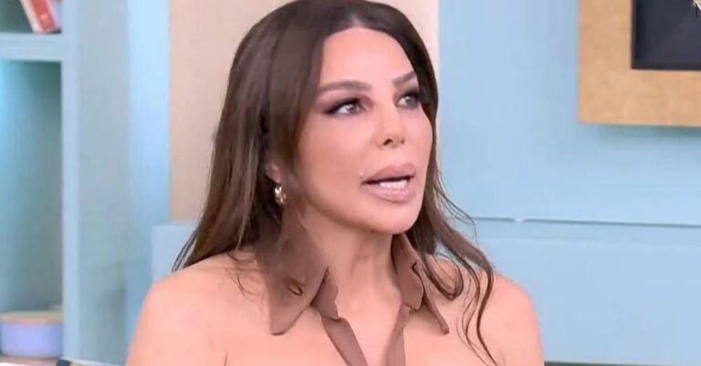 Κέλλυ Κελεκίδου: «Όταν πέθανε η μαμά μου, ο μπαμπάς μου παντρεύτηκε μια άλλη γυναίκα – Την έχω σαν δεύτερη μητέρα»