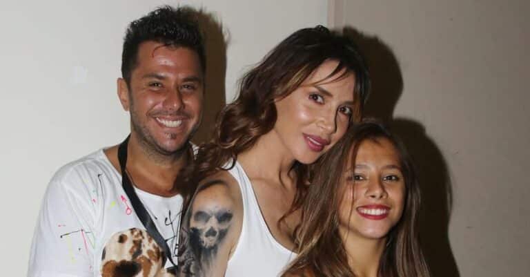 Πάολα – Φώτης Ζογλοπίτης: Η 22χρονη κόρη τους πήρε το πτυχίο της από το Αριστοτέλειο Πανεπιστήμιο – Οι οικογενειακές φωτογραφίες