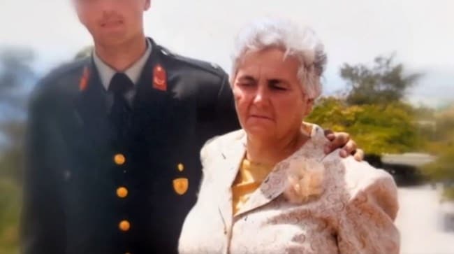 9f9a6c0fedef425d8722575cfe23b713