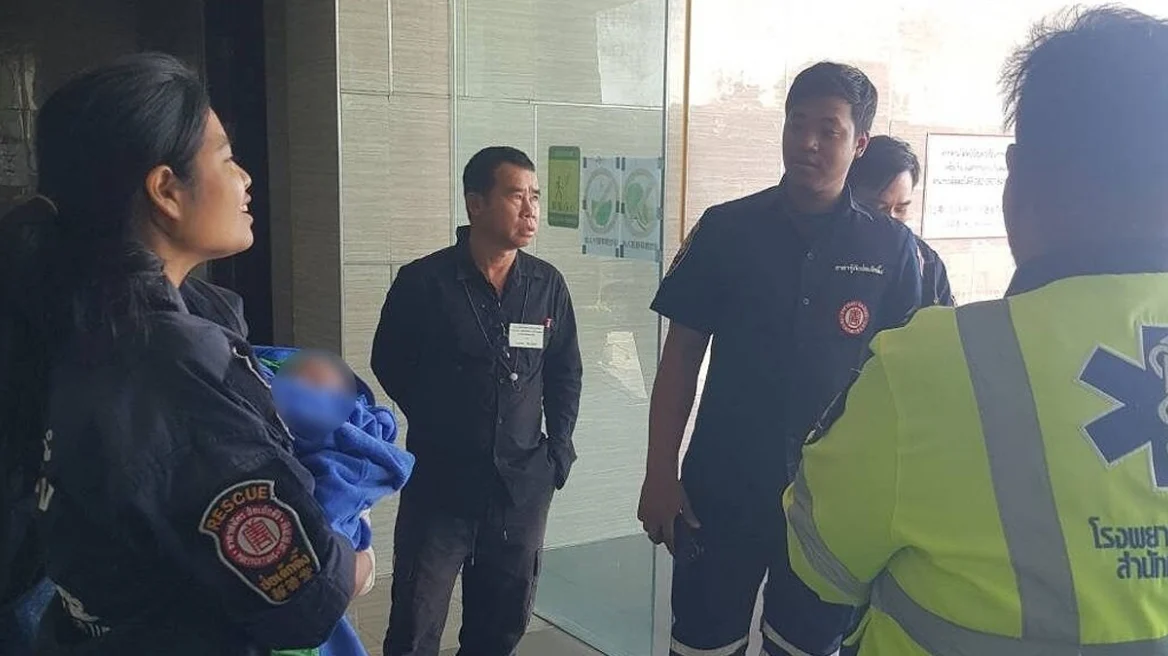 Βίντεο σοκ: Καθαρίστρια βρήκε ζωντανό νεογέννητο μωρό μέσα στο… καζανάκι τουαλέτας 1 maketa diaswsi