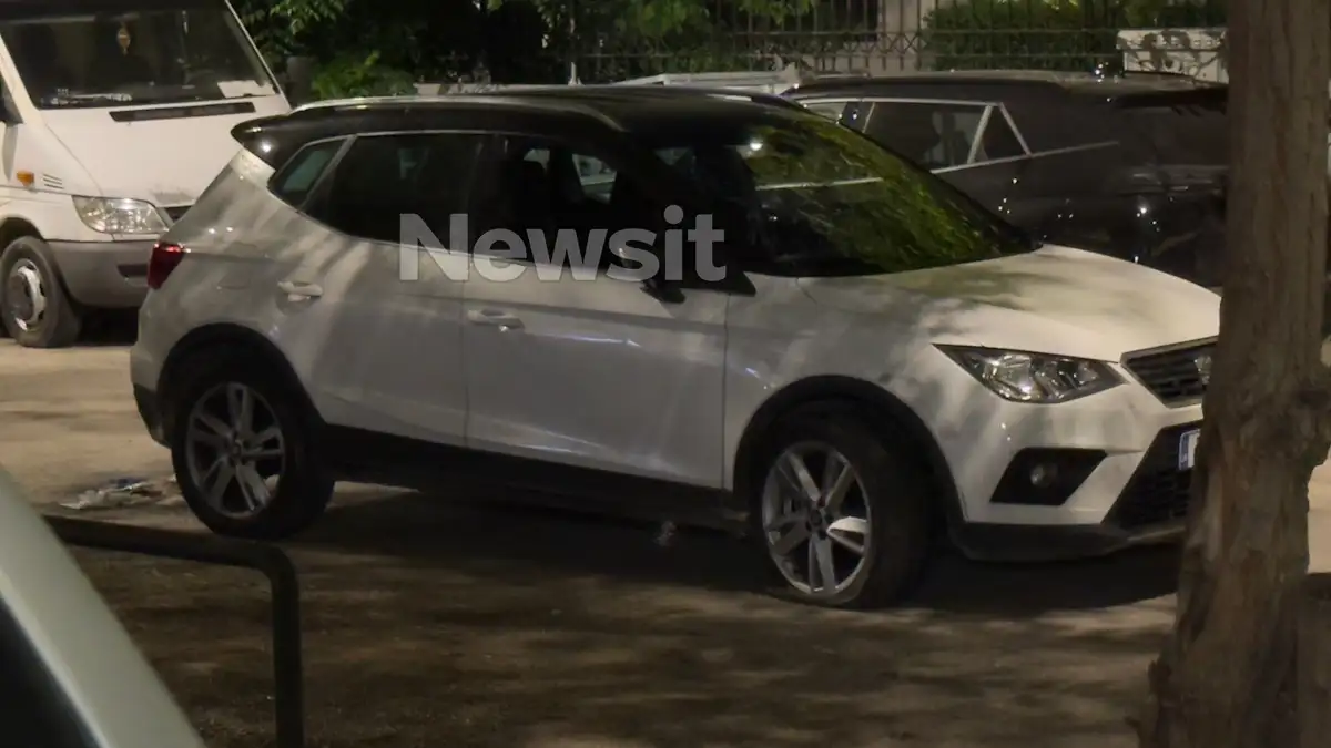 neos kosmos11 17112025