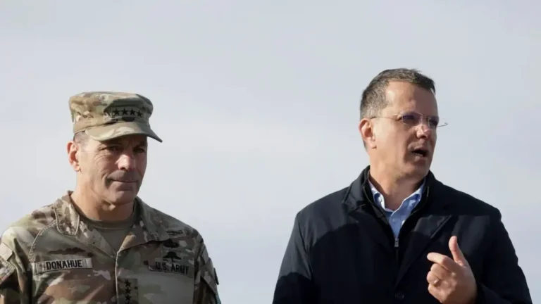 Ιονούτ Μοστεάνου: O Ρουμάνος υπουργός Άμυνας παραιτήθηκε επειδή είπε ψέματα για το βιογραφικό του