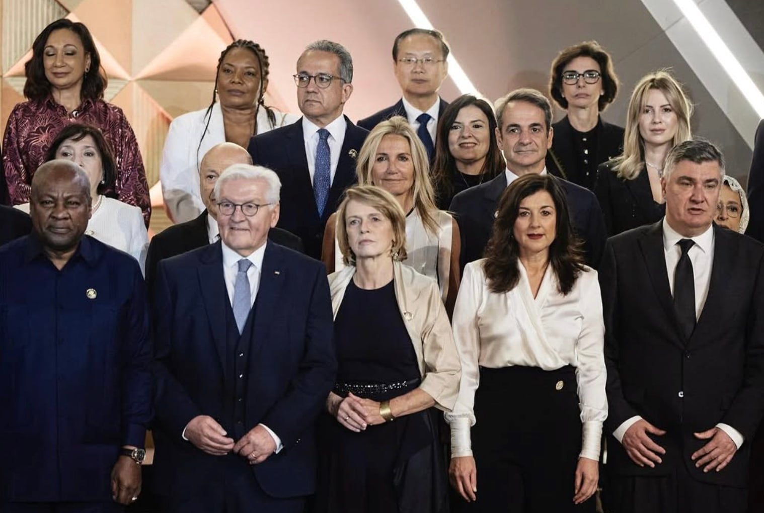 stigmiotypo othonis 2025 11 02 18.43.45