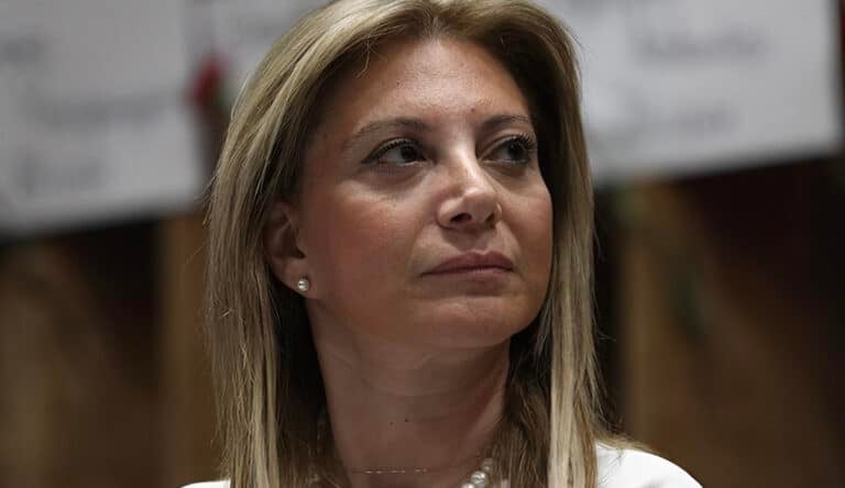 Έκτακτη ανακοίνωση από τη Μαρία Καρυστιάνου – Πάρα πολύ έξαλλη