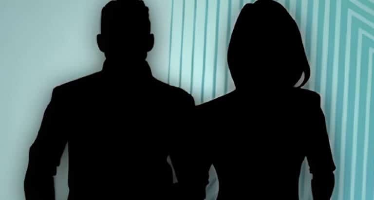 Αυτός είναι ο τραγουδιστής που έβαζε την σύντροφό του να «ικανοποιεί» φίλους στο καμαρίνι και εκείνος  έπαιρνε μάτι!