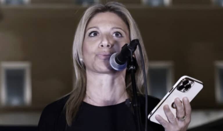 Καρυστιανού: «Ο Μητσοτάκης είναι το χάος – H λύση ετοιμάζεται πολύ γοργά, θα βγάλει και τον ηγέτη της»