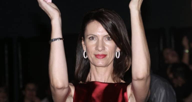 Κίλι Σφακιανάκη: Τι είναι η Νόσος Πάρκινσον από την οποία πέθανε και ποια τα συμπτώματα